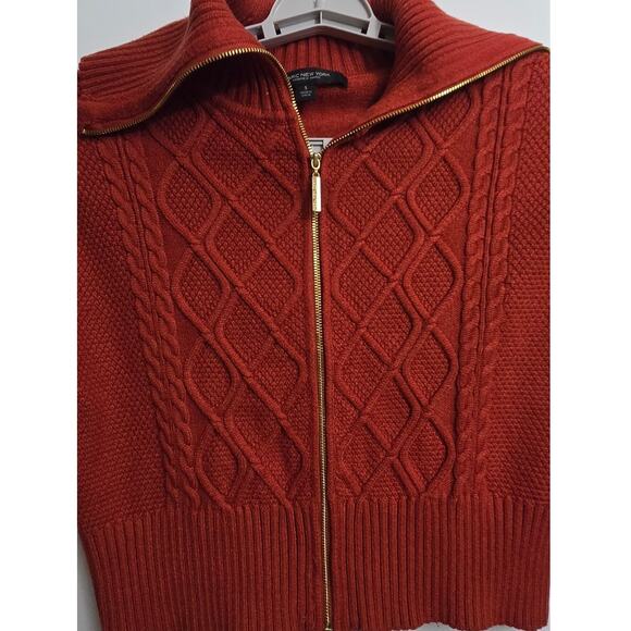 Marc New York Red Cropped Zip Sweater – Size Small - Picture 10 of 10